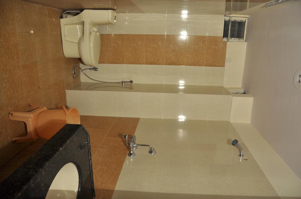 Hotel Akash Deep Kolkata Luaran gambar